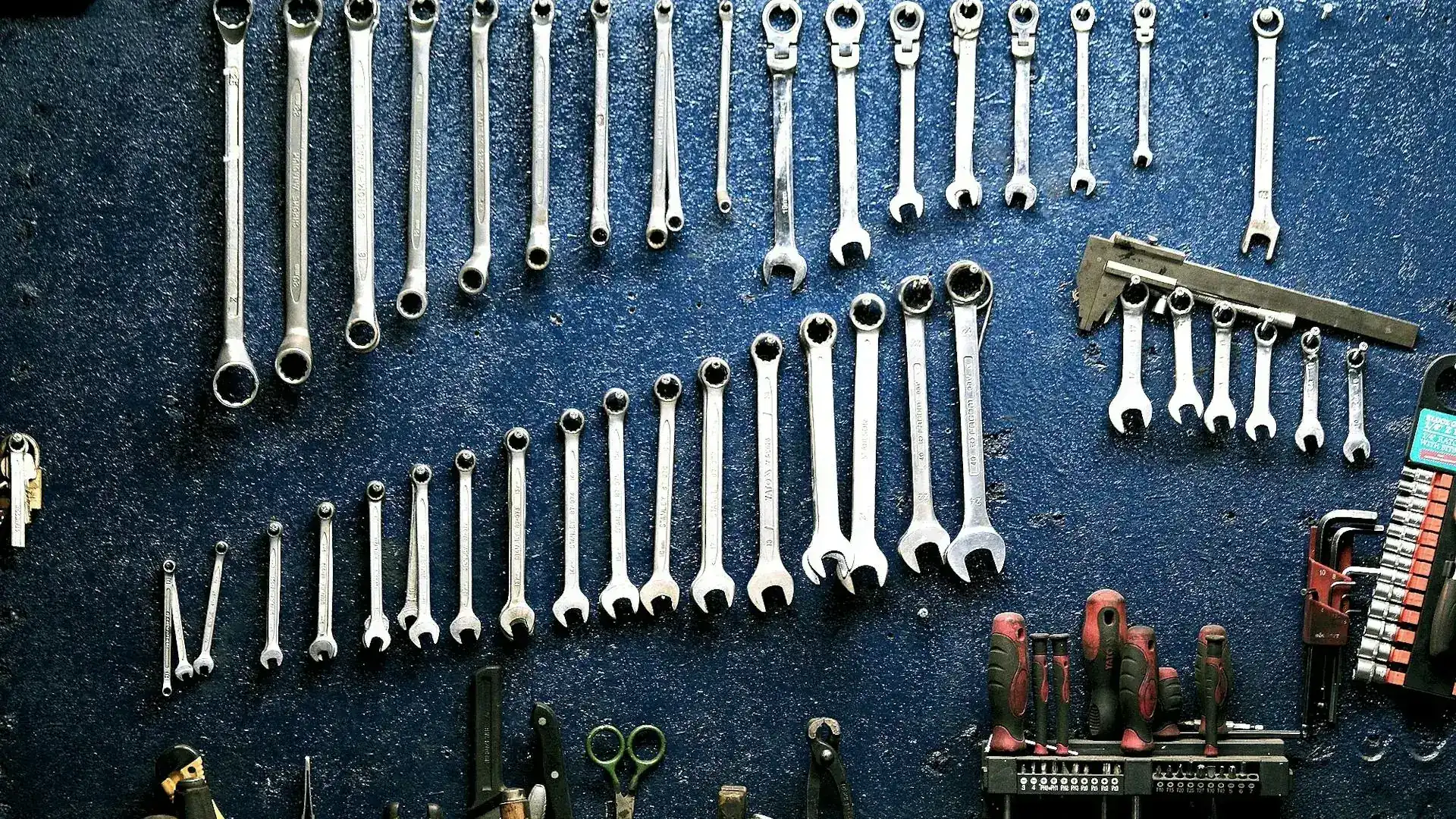 Les Réparateurs Indépendants et le DPP : Comment la Transparence Redonne Vie à l'Artisanat de la Réparation